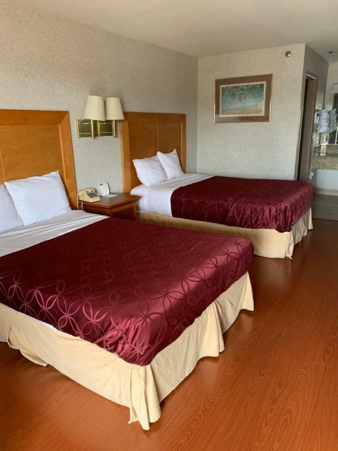 Grand Park Inn Болдуин-Парк Экстерьер фото